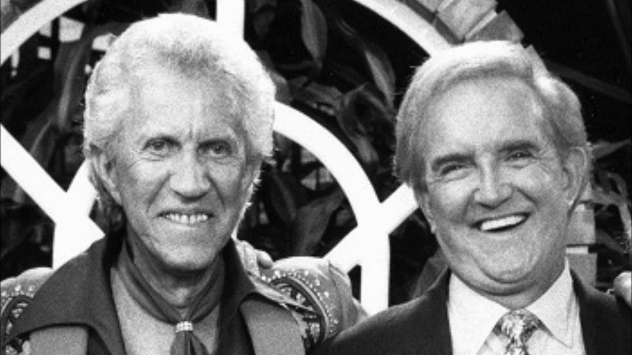 Porter Wagoner   (Talks about Dolly Parton!)