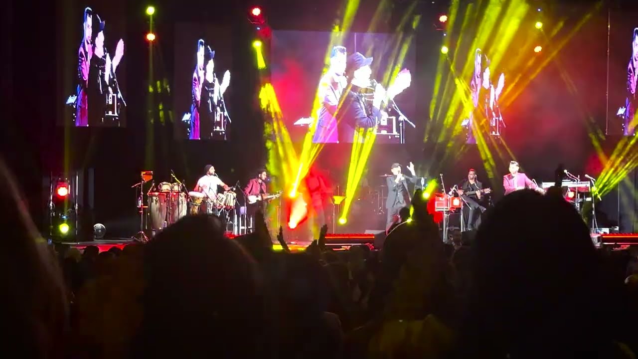 Mast Pashto song - Farhad Darya concert