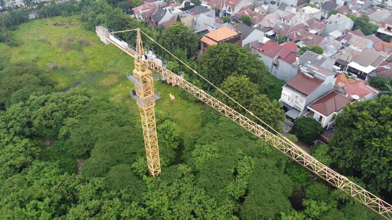 Kisah Tower Crane yang ditinggalkan