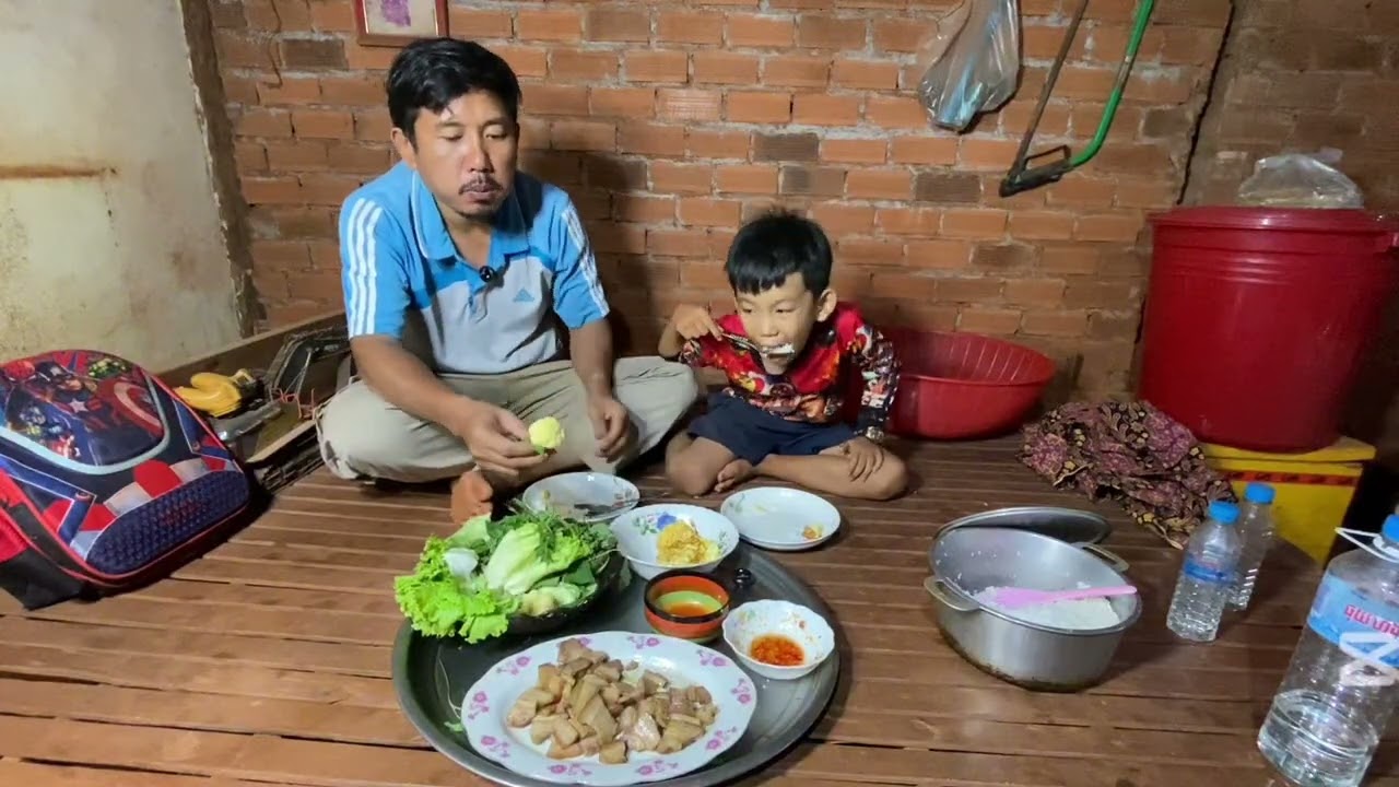 The amazing cooking of delicious food by a rural family
