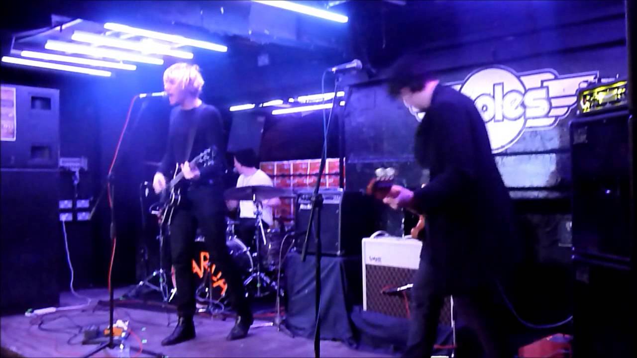 Pandemonium, Napalm and Queen of Hearts, Darlia, Moles Bath. 9th December 2013