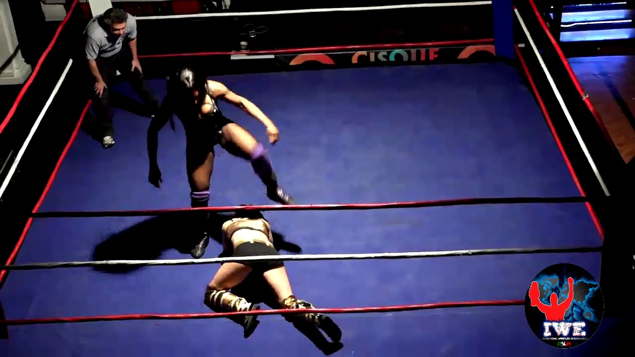 Claymore - Ayesha Ray Vs Camille
