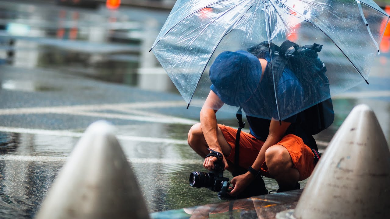 It always rains in Tokyo | 85mm Street Photography