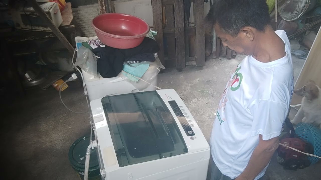 It's Friday once more time to do my laundry sakalam 🧺🧺🧺