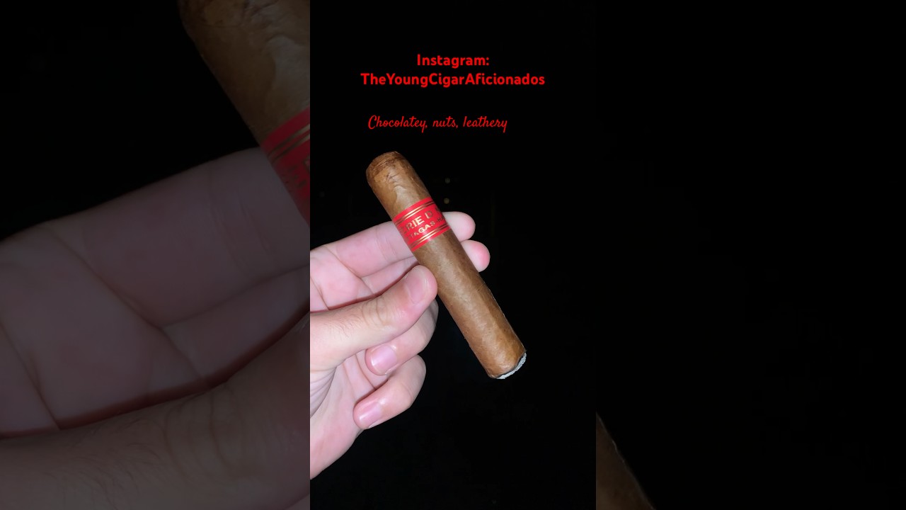 #Partagas Serie D No.5 #cigars #chocolatey #leather #flavors #nutty #whitepepper #honey #lusitania