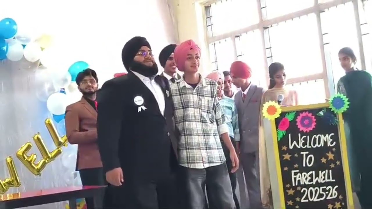 Farewell Party in a Gian Jyoti Sen.Sec.School, All Students And Teacher are Happy or Enjoy Farewell🙂