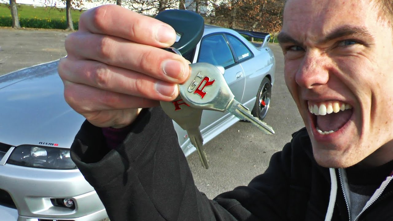 A day with a Nissan Skyline GTR V-Spec