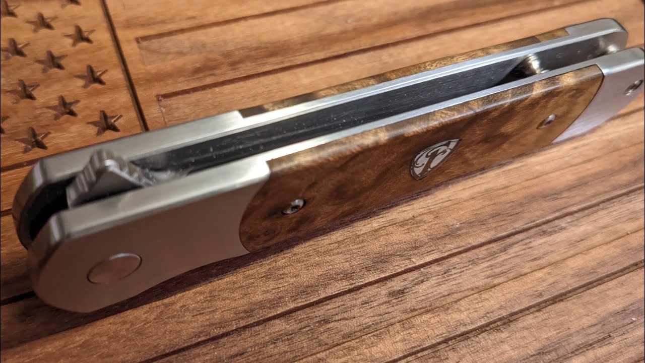 A classic stiletto in a modern flipper. Finch Roadrunner: Review