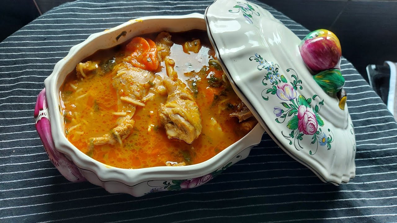 Soupe de poulet avec les saveurs naturelles ( recettes de GUINÉE 🇬🇳pépé soupe