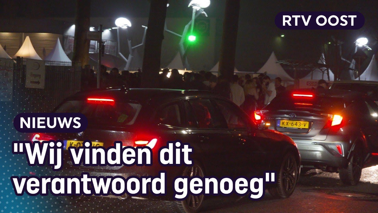 Covid in Nederland? Dan met de bus naar de disco in Duitsland | RTV Oost