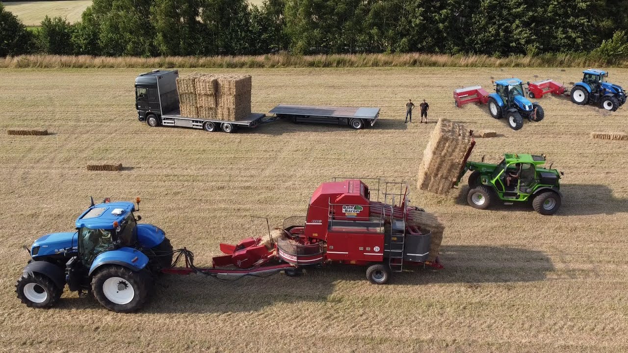 Kosters Fourage pressing hay