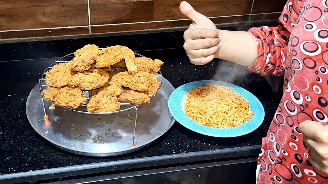 طريقه عمل‼️ اجنحه الدجاج المقرمشه 😋من احسن الاكلات واقتصاديه والطعم ولا اروع💯🥖