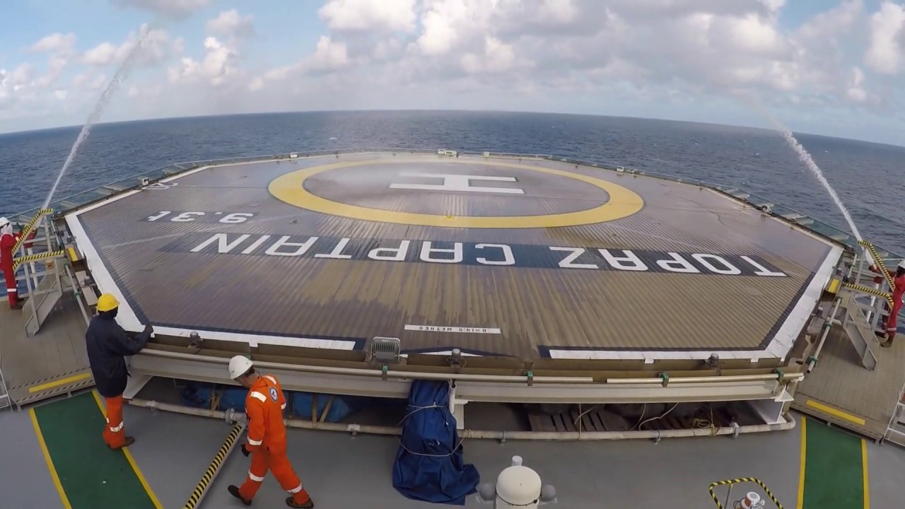 Topaz Captain - helideck produced foam test