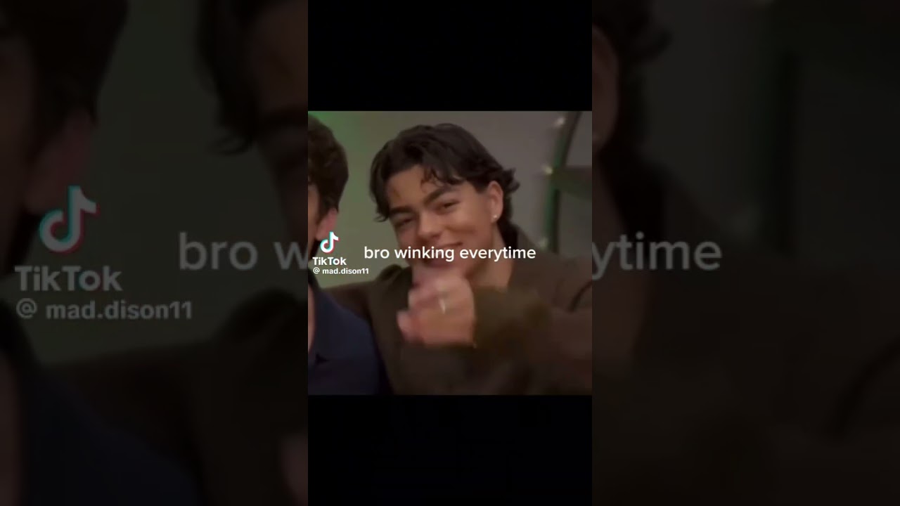 The winking!!😍 #makemefamous #edit #viral #malachibarton