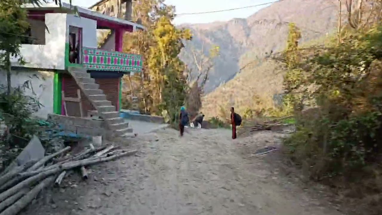 गाउँको बाटो । कहिलेकाहीँ यसो रहरले खिच्दा यस्तो देखिने रहेछ  A Village Road, A Peaceful Ride 