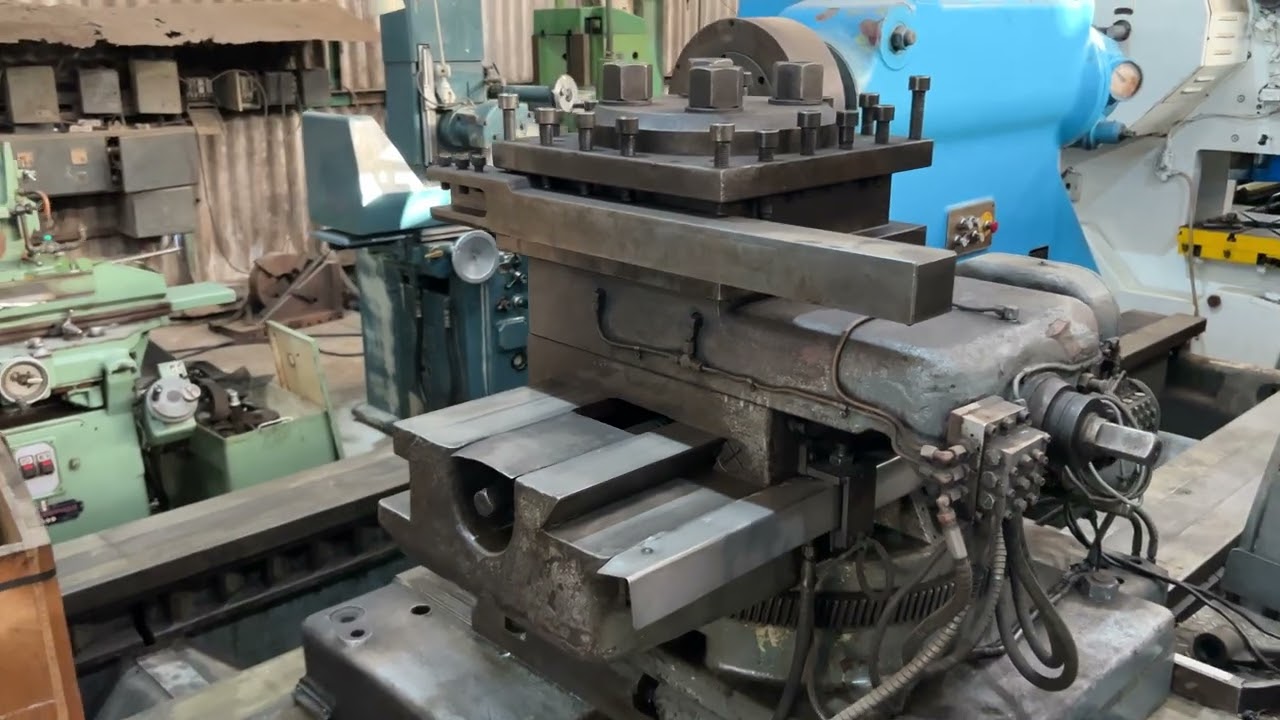 SKODA SR2000/10000 Lathe Machine