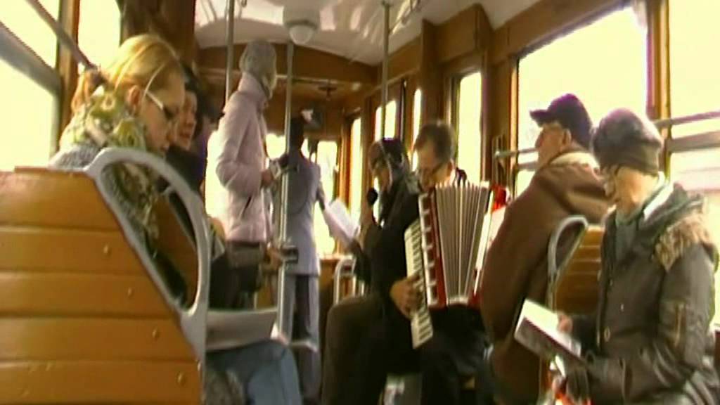 Kolędowanie w tramwaju-  Bydgoszcz -19.12.2011 cz.1/2