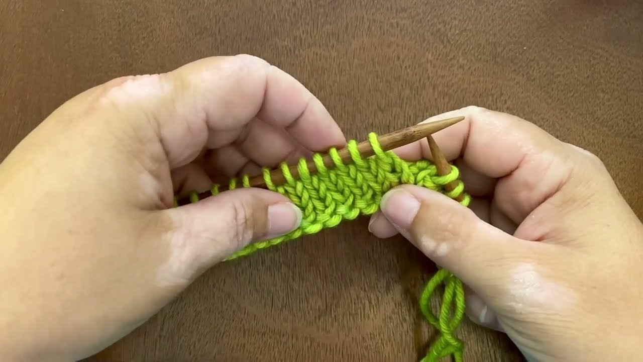 Locking a Rolled Edge Stockinette Border In Place