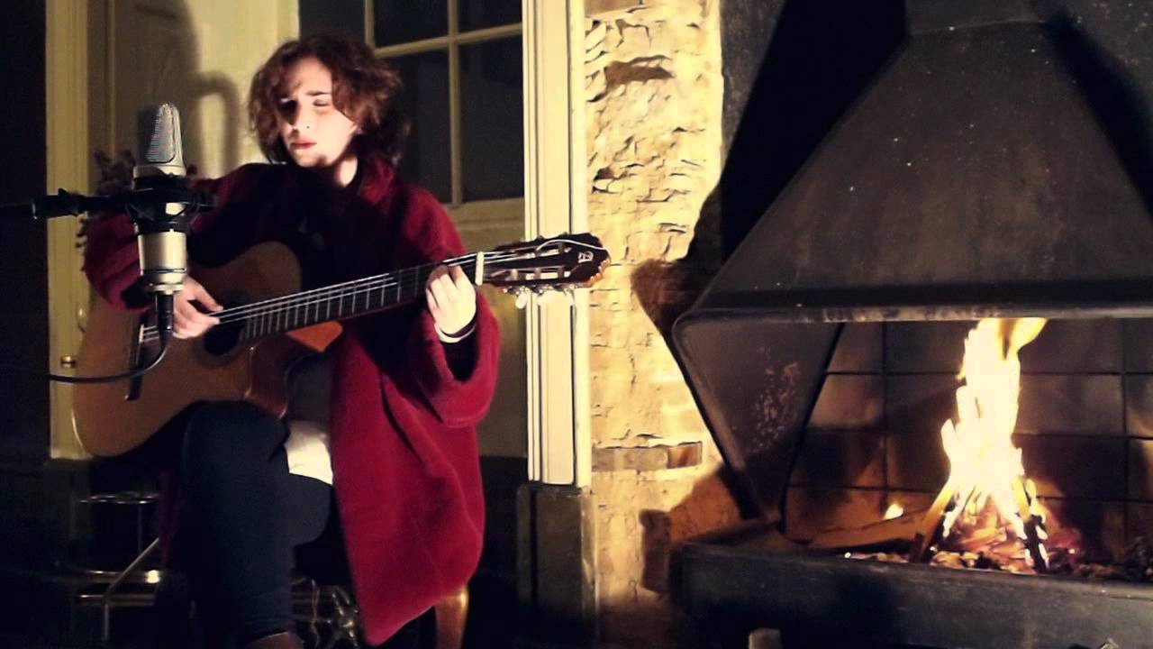 MN SESSIONS #002 EMMY CURL 