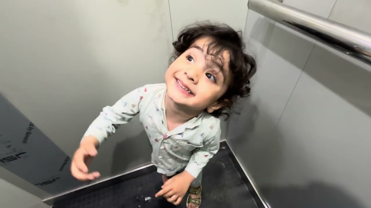 Scooter Ki Zarurat Ho Rahi Hai😀😀 #mrnmrstandon 