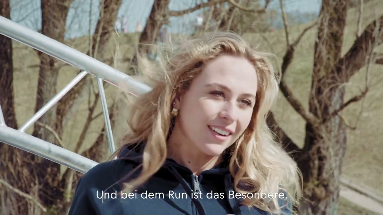 Sophia Flörsch und Kristina Vogel im Catcher Car