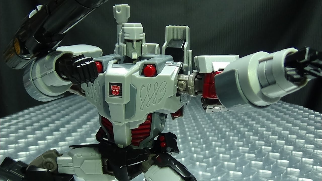 Flame Toys Furai Model MEGATRON (IDW Autobot ver.): EmGo's Trasformers Reviews N' Stuff