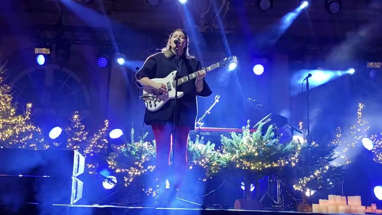 Louane , concert 2024