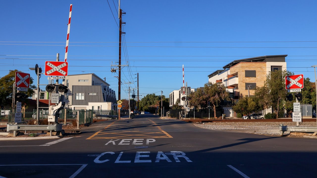 Pym Street, Prospect, SA | Adelaide Metro Railway Crossing