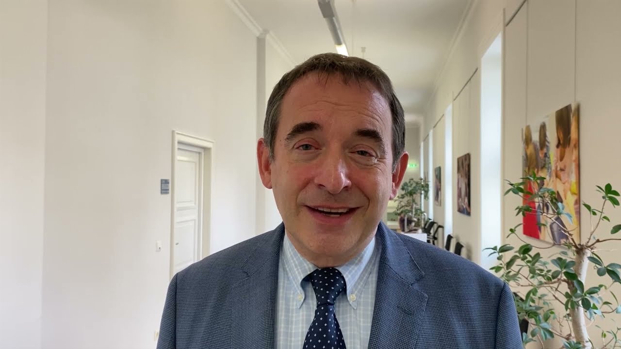 Weihnachtsgr&uuml;&szlig;e von Kultusminister Alexander Lorz