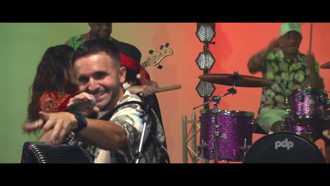 Chris Ribeiro - Os Pauliteiros (video oficial)