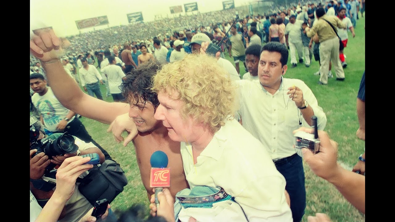 #Emelec Campeon 2002 Especial de Canal Uno