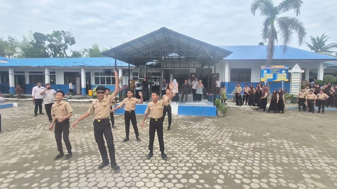 [ANGKASA - AJANG KREASI ANAK BANGSA #SMPN1HamparanPerak - Tingkat 8 - 88