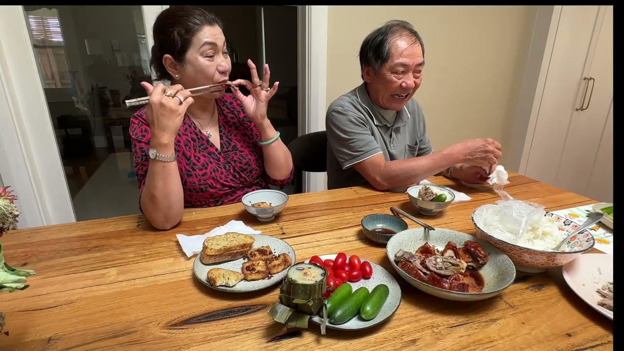 Xuống nhà con gái ăn cơm với vịt quay - Cuộc Sống Ở Úc 🇦🇺 