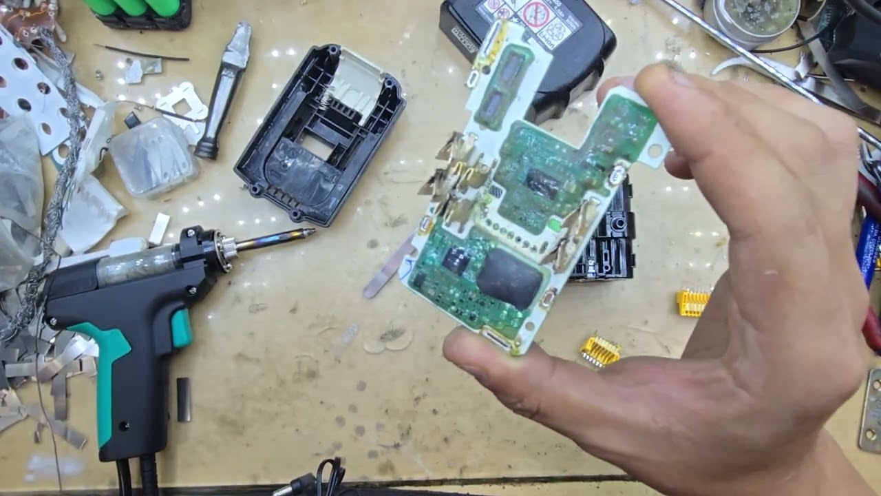 마끼다 BL1850 18V 5.0Ah 커넥터 파손, 침수 흔적? 복합고장 BMS 교체 수리 후기 | Makita Battery Repair & BMS Replacement