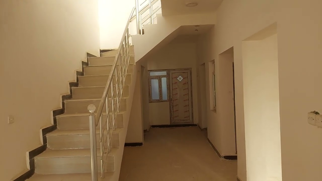 بيت 200م في مجمع ابو تراب السكني