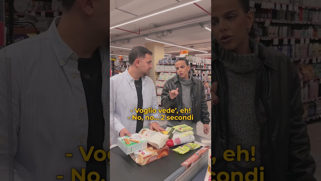 Menomale che era lenta&hellip;#cassiera #commessa #supermercato #lacasseria #cassieradelconad #meme #shorts