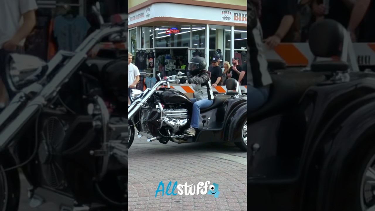 Insane V8 Boss Hoss Trike Motorcycle Turns Heads #motorcycle #moto #motocycles
