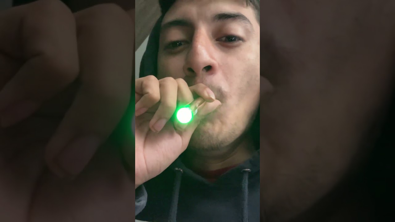 Hottest??!!🥱😳💀👌Best Disposable Out Right Now Dom pen revieww Grape 🍇 Pluto