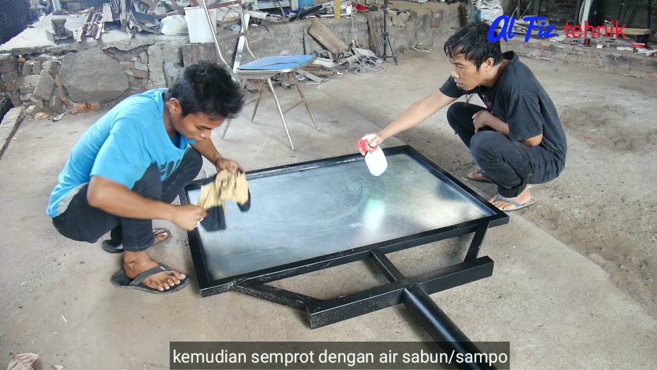 tehnik pasang sticker pada plang papan reklame