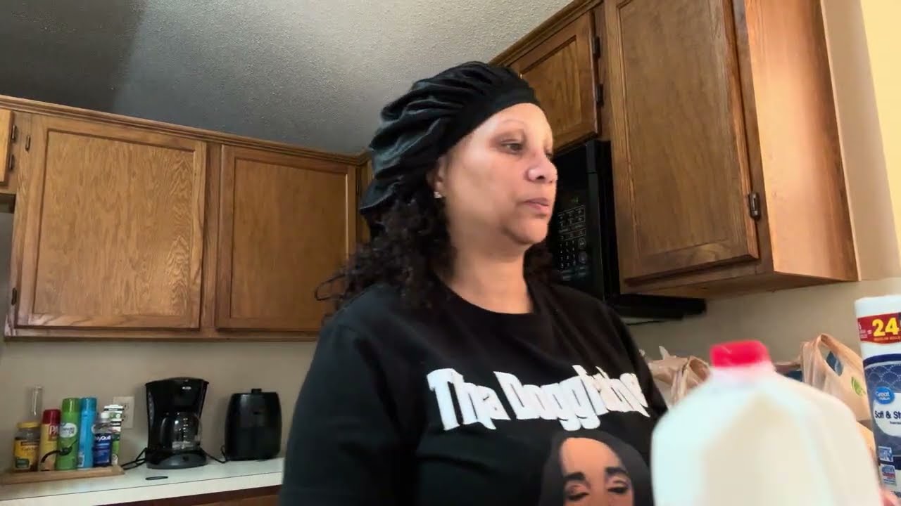 BECOMING ME: LOSING FRIENDS + I LOST WEIGHT + SHOPPING FOR MY HEALTH + SHOULD I QUIT YOUTUBE 