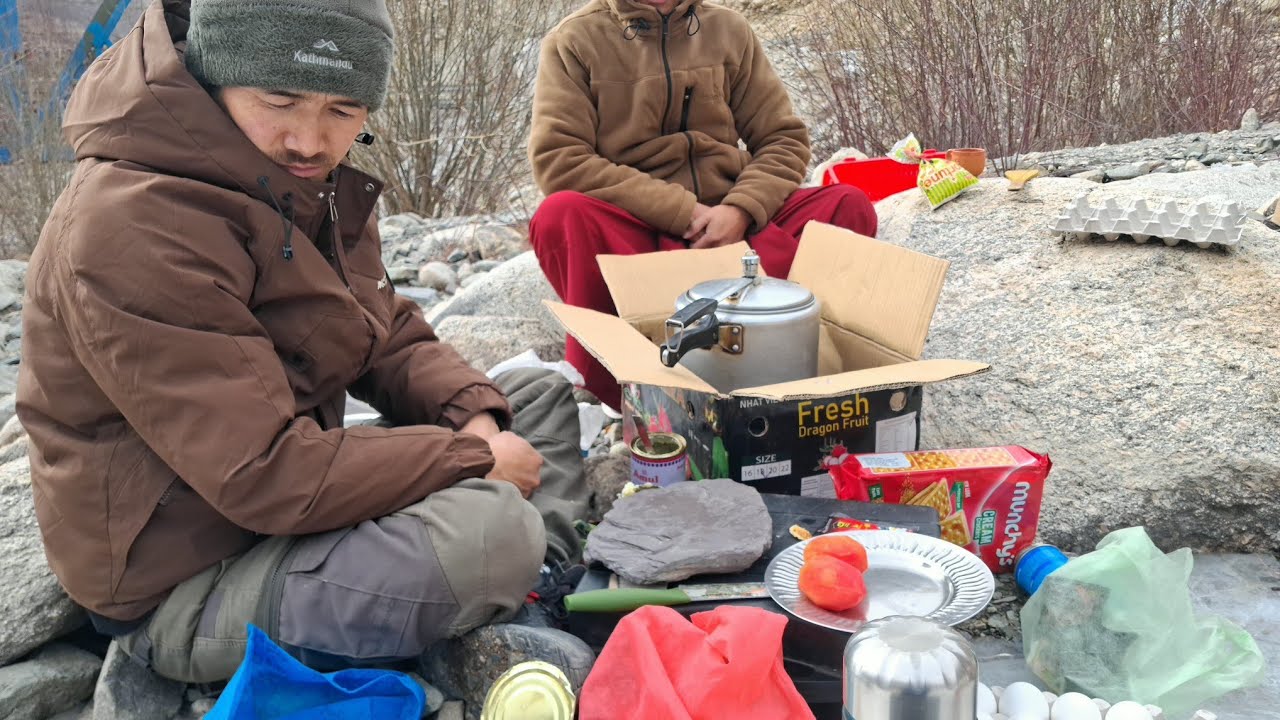Excursion with His Eminence DKR #winterladakh #ladakhinewvideo ##ladakhiyoutouber 