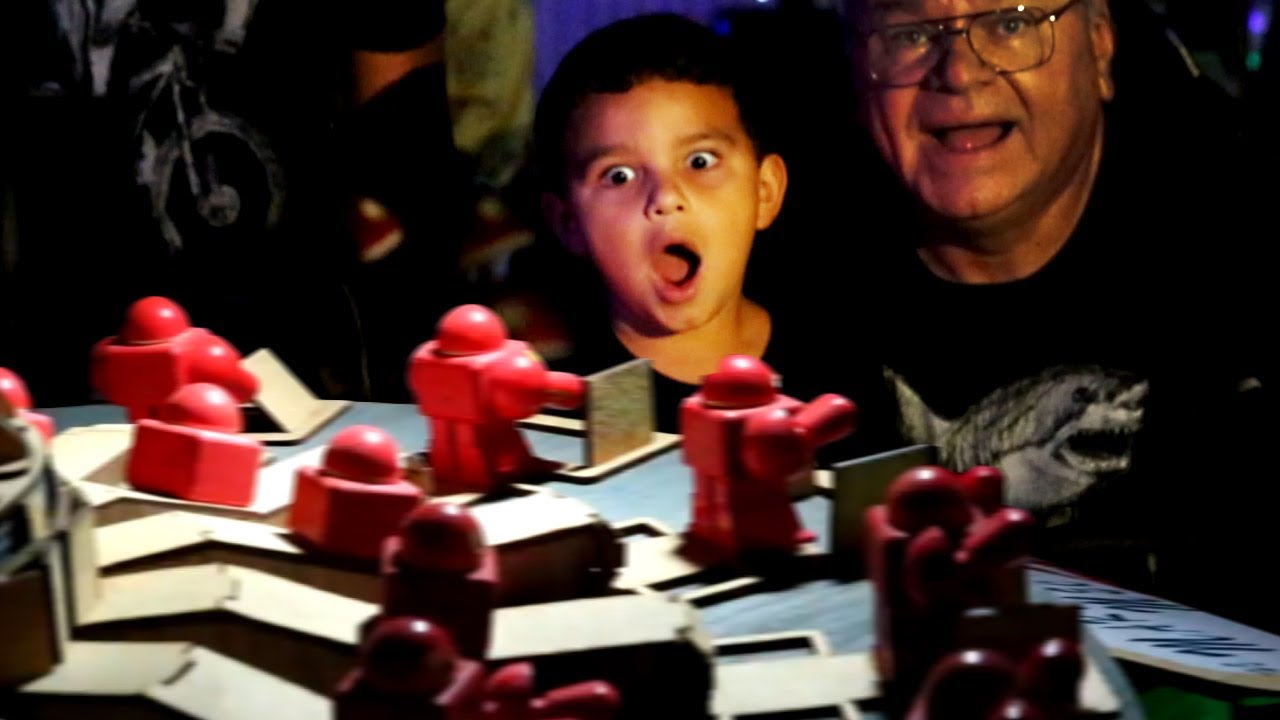 This Giant 3D Zoetrope Is Mesmerizing