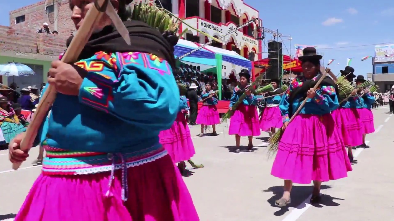 GRAN DESFILE CÍVICO - 56 ANIVERSARIO DISTRITO DE PILCUYO 2017 (Parte 1 de 3)