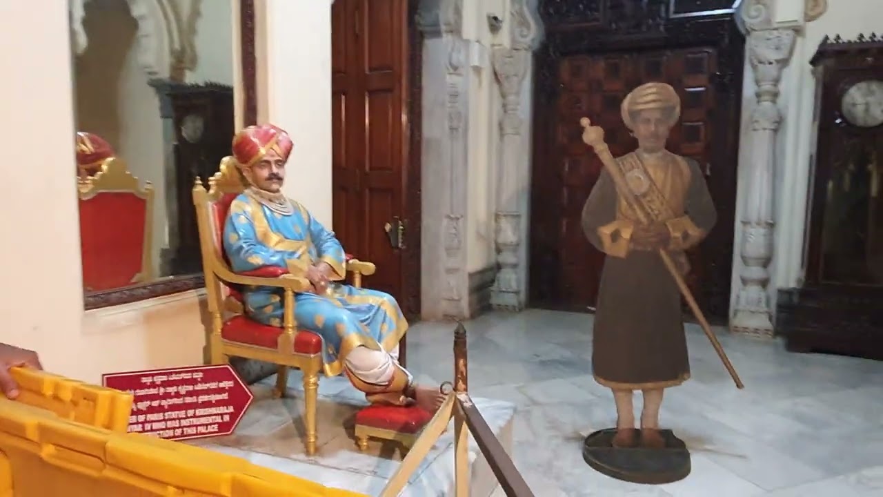 মহিসুর প্যালেসের ভিতরের দৃশ্য। Mysure Palace। Mysure। Karnataka।