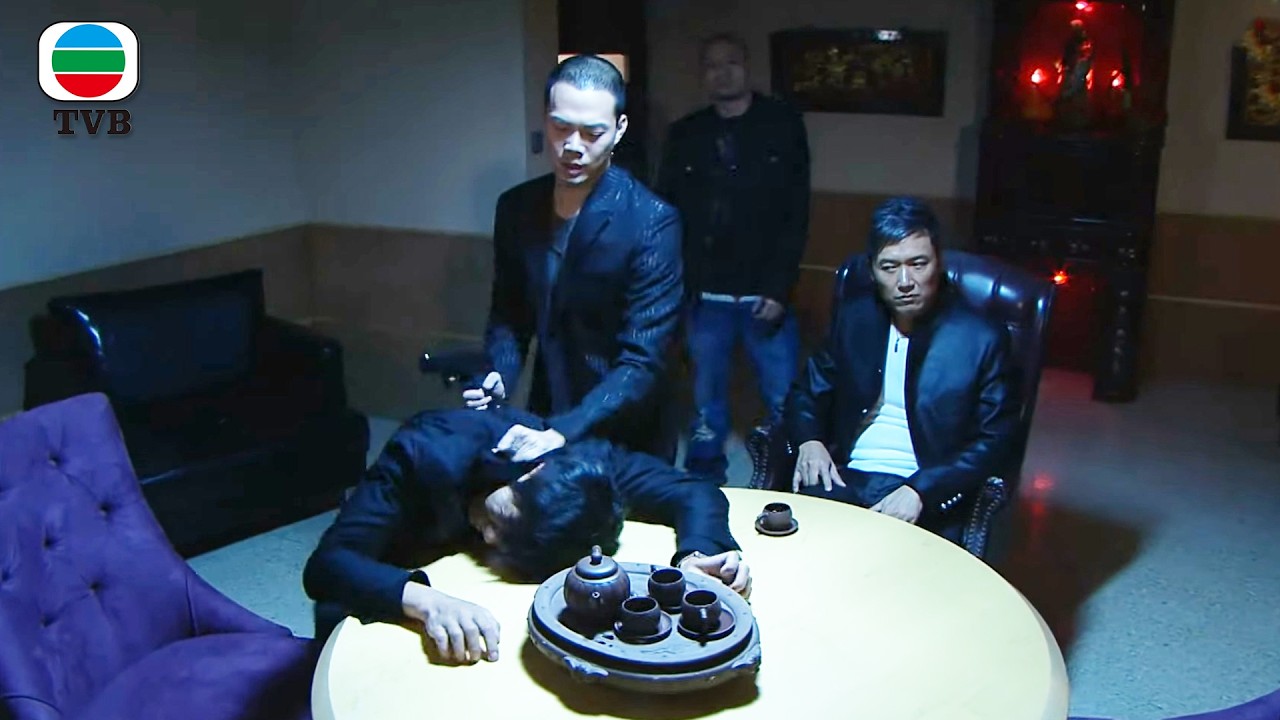 laughing臥底身份暴露，為了讓他漏出破綻，孝哥讓他槍殺阿文！#学警狙击#謝天華#苗侨伟#周海媚#吴卓羲