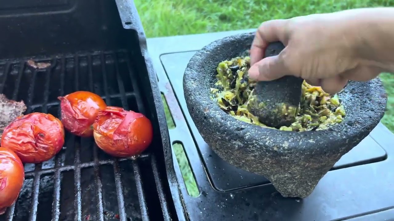 Salsa en el Molcajete 😋￼