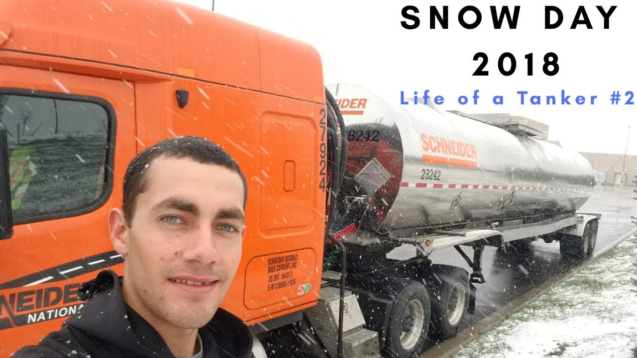 Tour of my Ride - Snow Day | Stuck in Kentucky - Life of a Tanker #2