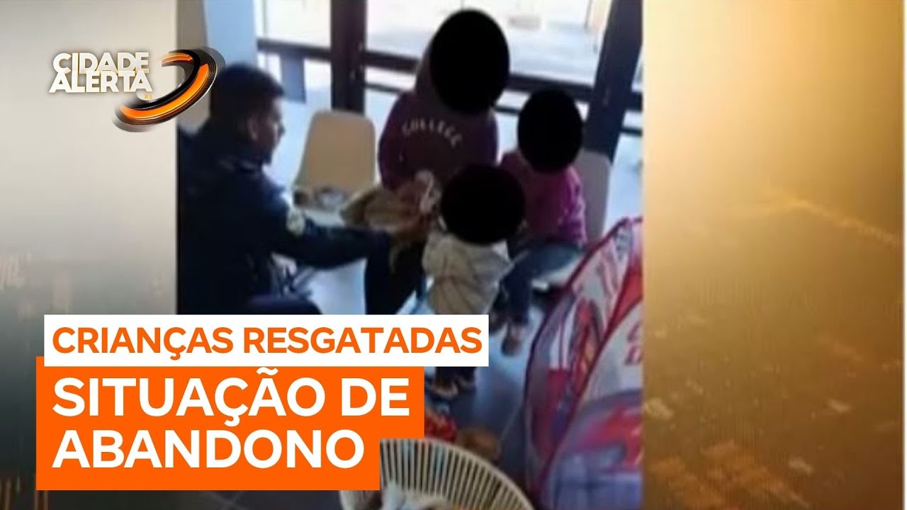 Crianças são resgatadas com hipotermia no Centro Histórico de Porto Alegre ( RS)