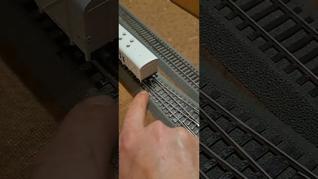 découpage du balaste des lignes roco line.