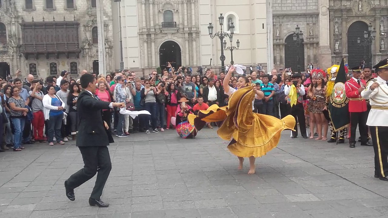 Marinera Peruana - Banda de la Policia